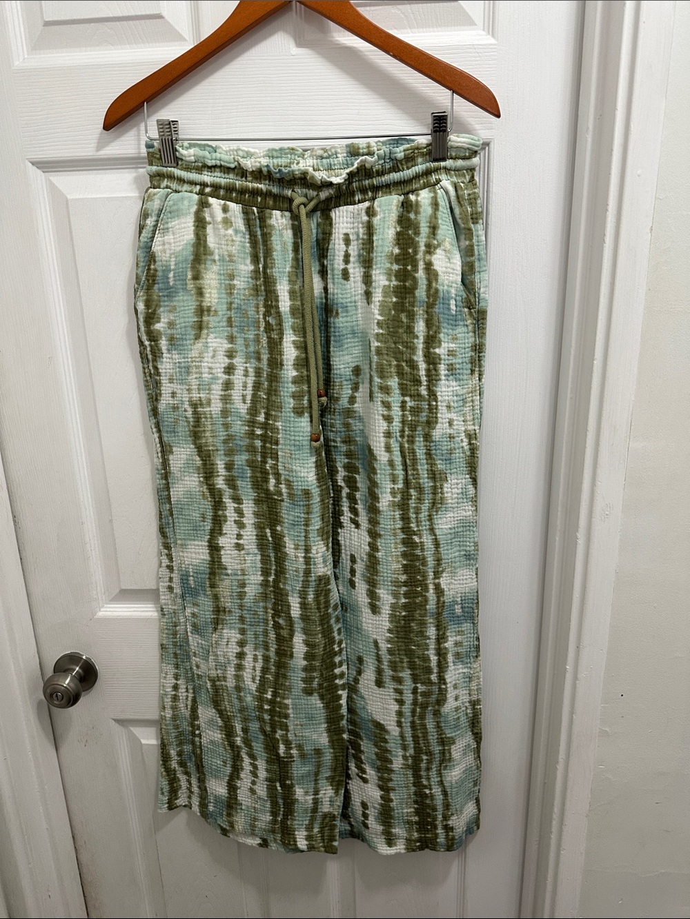 Cato Olive Green and Aqua Tie-Dye Pull-On Lounge Pants